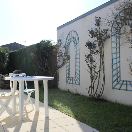 Maison De Plain-pied A 250m De La Plage, 5 Couchages, Terrasses Et Parking - Fr-1-246a-71 * La Brée-les-Bains